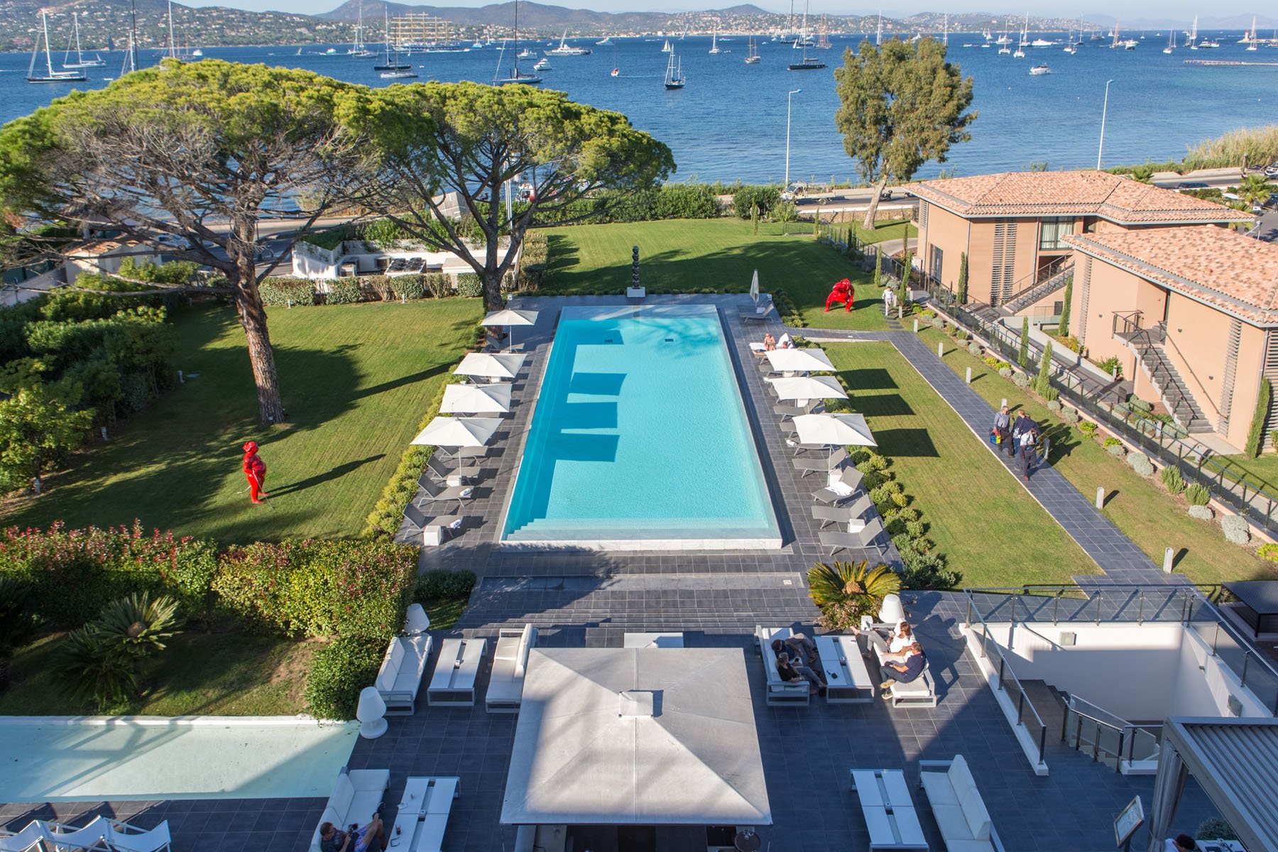 Piscine XL - Kube Hotel Saint-Tropez - Sud de la France
